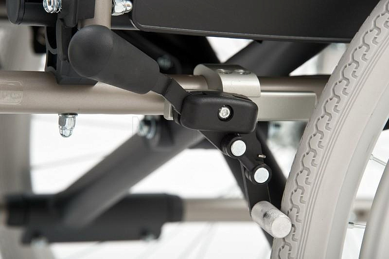 Vermeiren V300 30°-52 см Кресло-коляска механическая с откидной спинкой, пр-во Бельгия MET