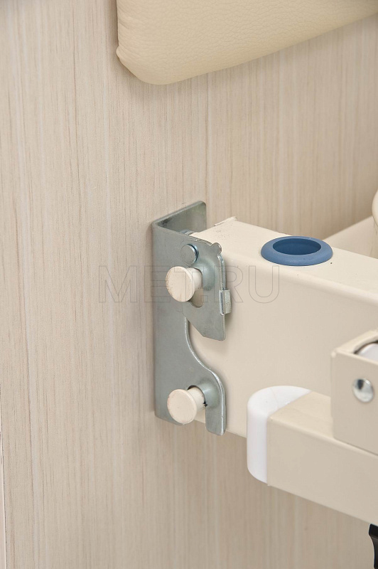 MET ARCTIC Кровать функциональная медицинская с низким ЛДСП-основанием цвета Выбеленный дуб