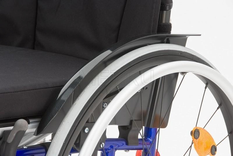 Invacare Spin X Кресло-коляска активное с алюминиевой рамой MET