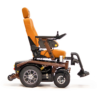Кресло-коляска электрическая с сиденьем автомобильного типа коричневого цвета