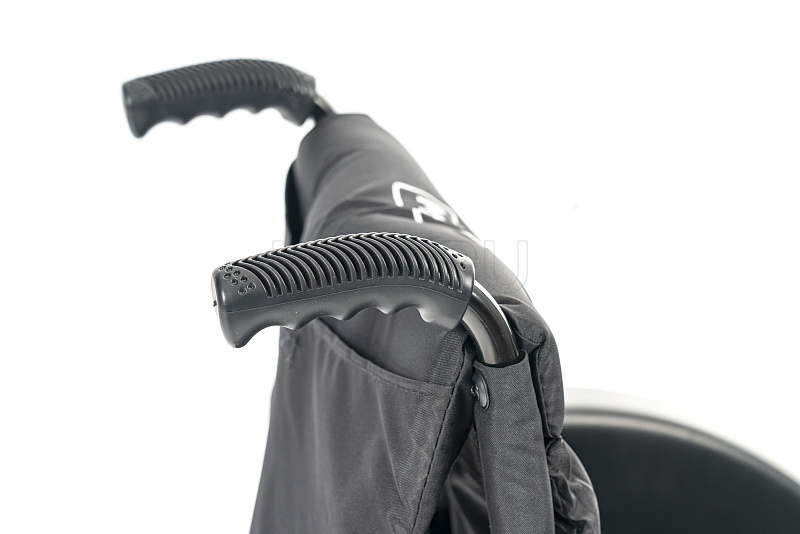 МЕТ JET Кресло-коляска активного типа MET