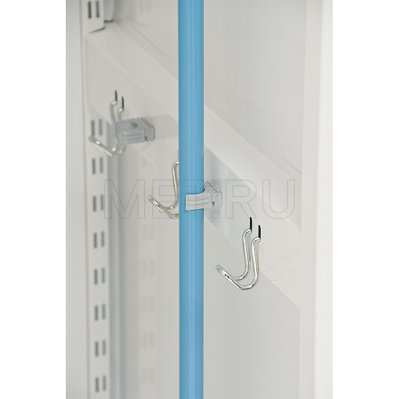 МЕТ ЭССЕН 1МУ Шкаф медицинский  для уборочного инвентаря и одежды