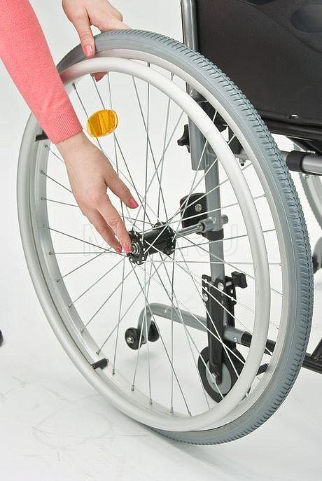 Н001-43 Кресло-коляска облегченное, без транзитных колес, различные типоразмеры MET