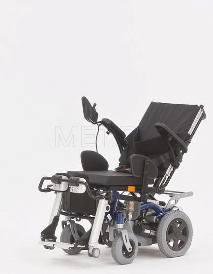 Invacare DRAGON Кресло-коляска с электроприводом и вертикализатором