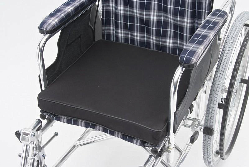 FS-957 LQ-41 (FS 954 LGC) Кресло-коляска с подголовником и возможностью горизонтального положения от производителя