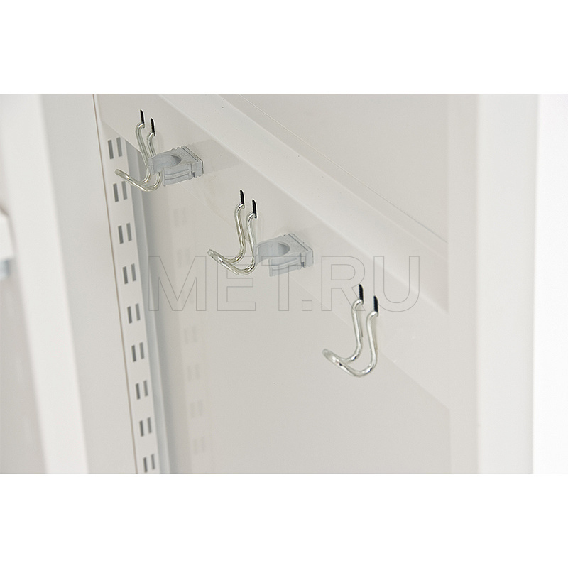 МЕТ ЭССЕН 1МУ Шкаф медицинский  для уборочного инвентаря и одежды