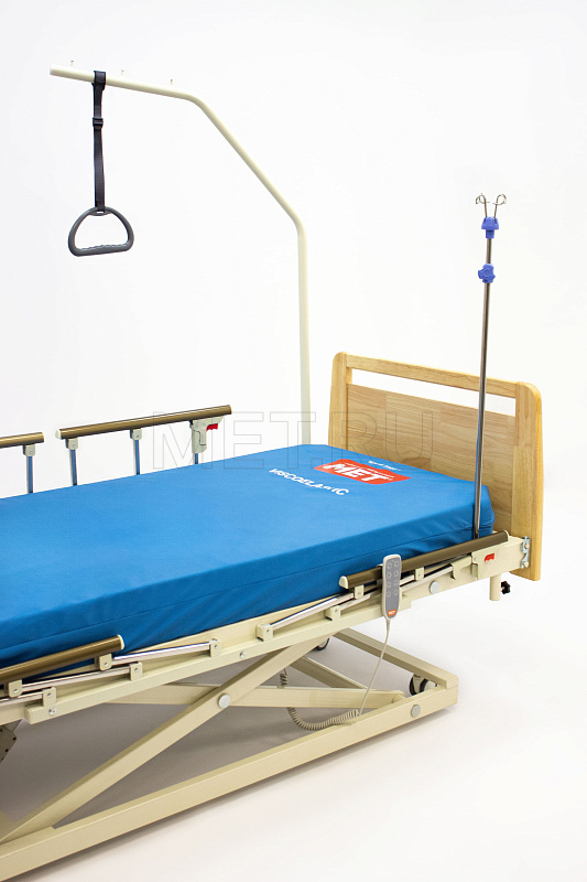 MET SILVIA Электрическая кровать с опусканием ложа до уровня пола МЕТ