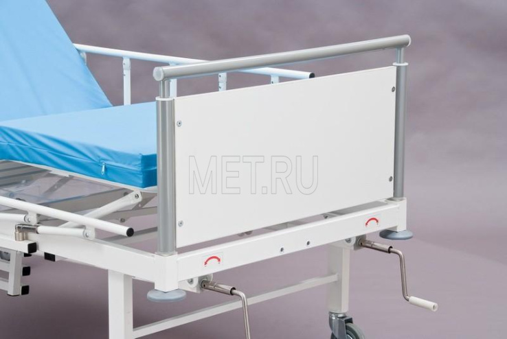 КМФ 943 WHITE WC Кровать медицинская для лежачих больных MET
