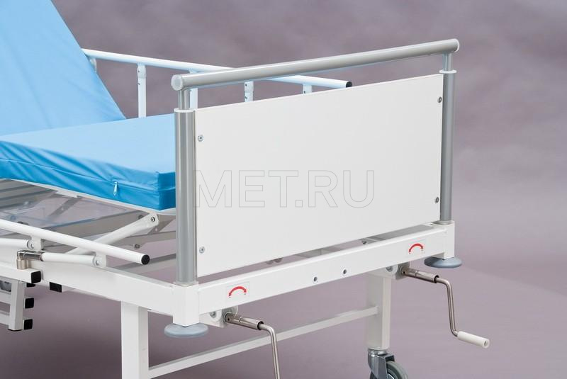 КМФ 943 WHITE WC Кровать медицинская для лежачих больных MET