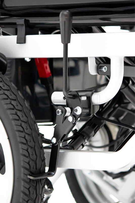 MET COMFORT AUTO Кресло-коляска с электроприводом MET