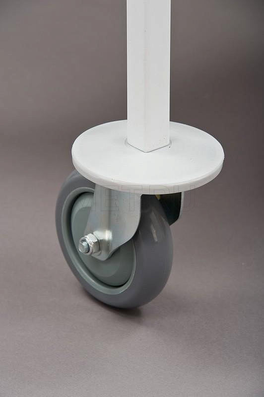 СМ.03.02 УЦЕНКА Стол манипуляционный с пластиковыми столешницей и полками MET