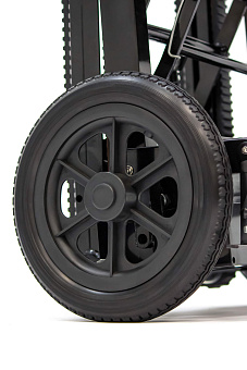 Кресло-каталка с лестничным подъемником