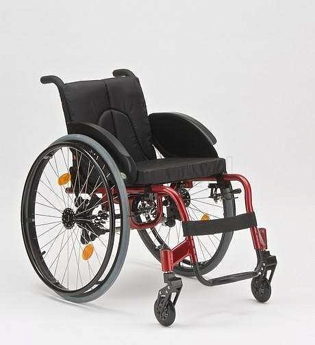 FS 721-37 Кресло-коляска c амортизаторами от производителя