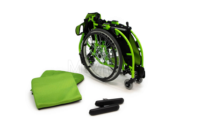 MET JEMY Механическое кресло-коляска детское от производителя