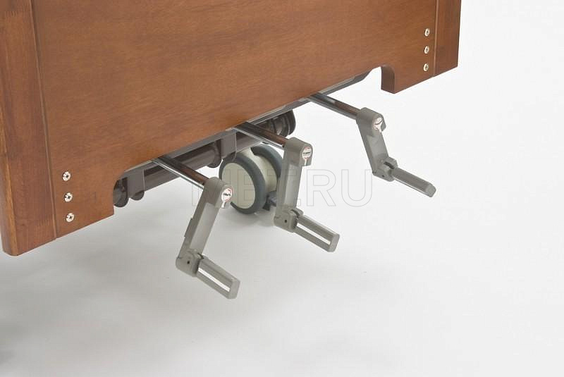 MET E-31 WOOD (Сигма-31) Медицинская кровать для больных с переломом шейки бедра с регулировкой высоты MET