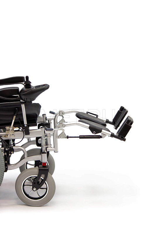 MET COMFORT 42  Кресло-коляска с электроприводом MET