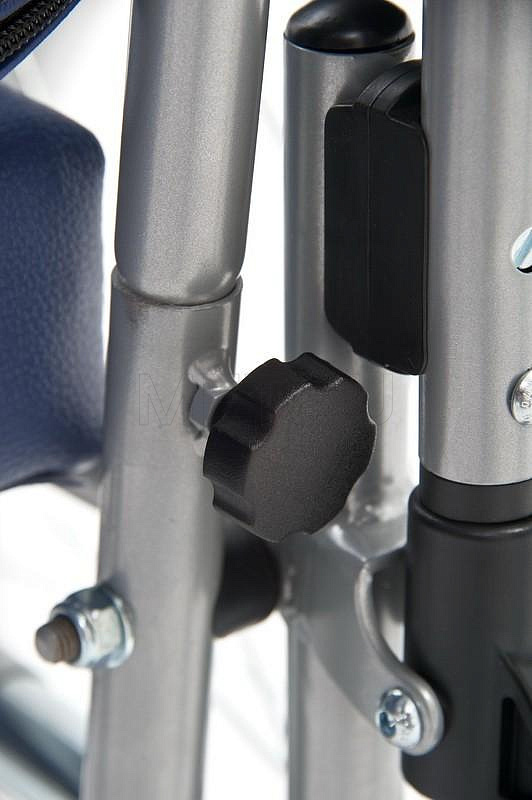 Vermeiren 9300 (Бельгия) Кресло-коляска с санитарным оснащением ширина сиденья 46 см МЕТ