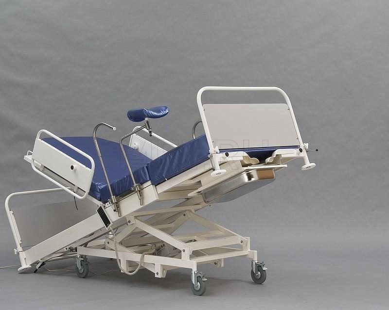 КМРэ138-МСК (код МСК-138) Кровать для родовспоможения с регулировкой высоты на электроприводе MET