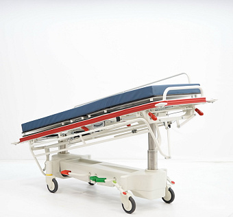 Тележка для перевозки больных, с телескопическими колоннами