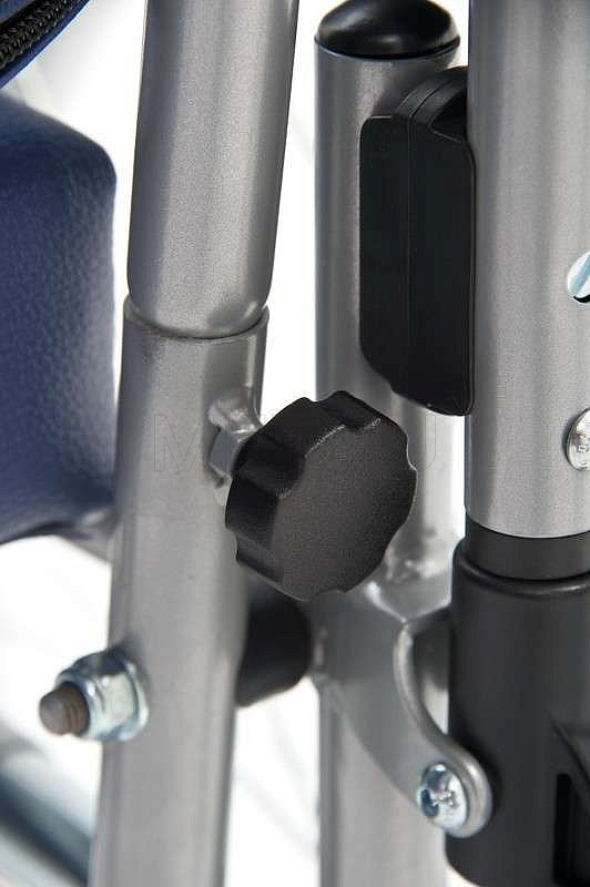 Vermeiren 9300 (Бельгия) Кресло-коляска с санитарным оснащением ширина сиденья 50 см МЕТ