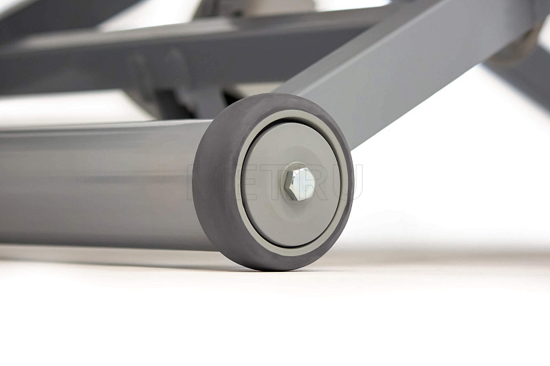 МЕТ KR 16 Гинекологическое кресло-кровать с электроприводом и со стулом для врача в комплекте от производителя