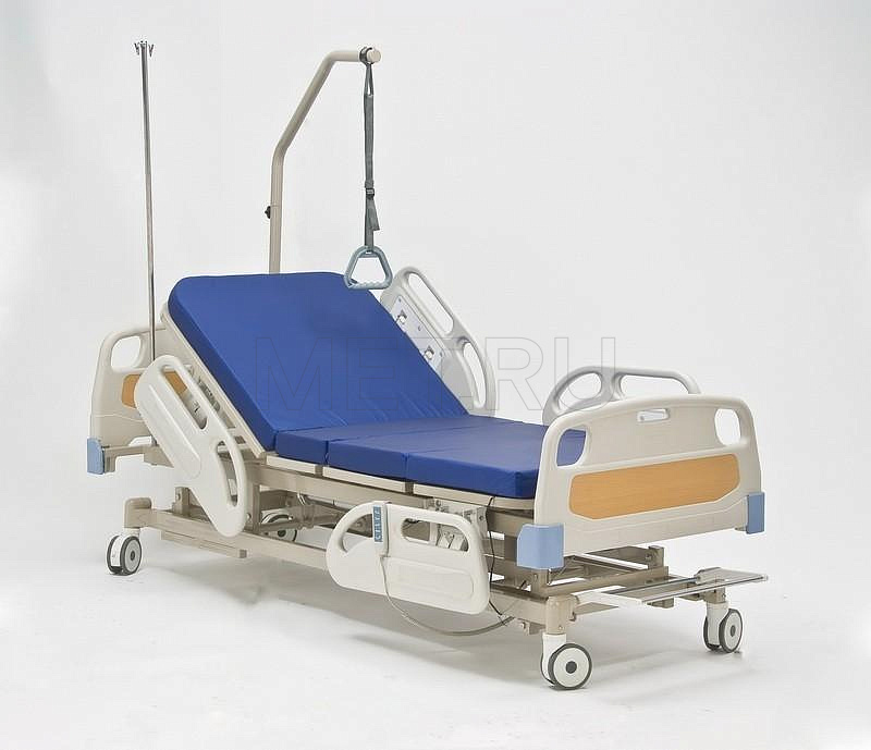 Четырехсекционная кровать с электроприводом регулировки высоты FS 3238WGZF4 Четырехсекционная кровать с электроприводом регулировки высоты