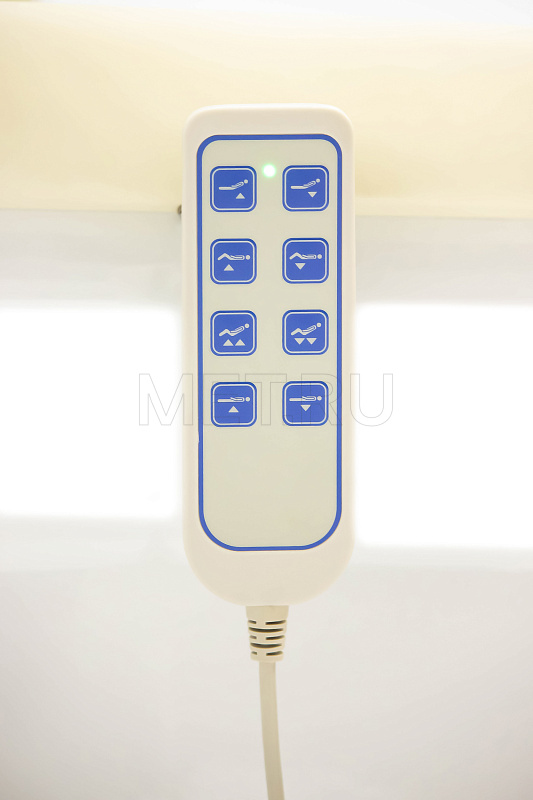  Электрическое кресло для осмотра, процедур и массажа MET