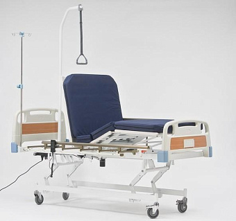 Кровать медицинская трёхфункциональная с электрическими приводами