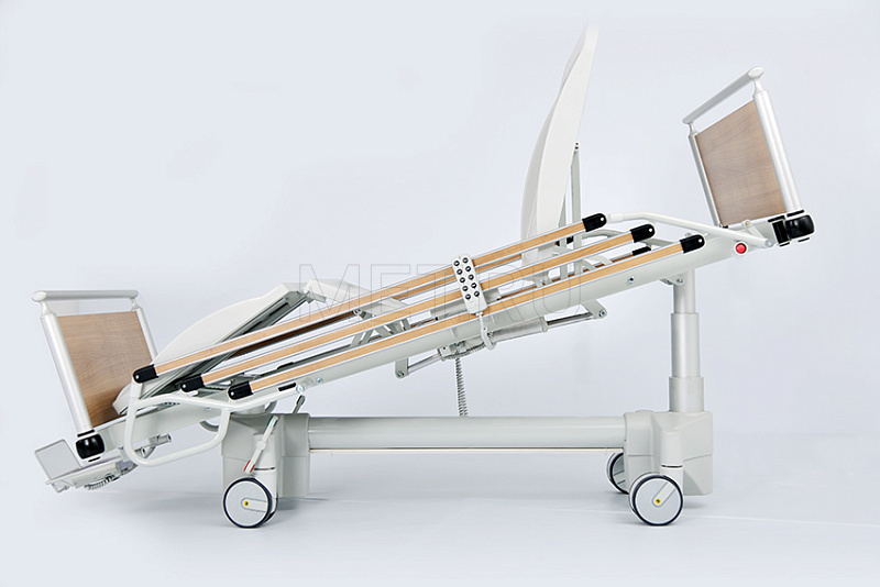 REBORN 2 Функциональная электрическая кровать для отделений общего профиля MET