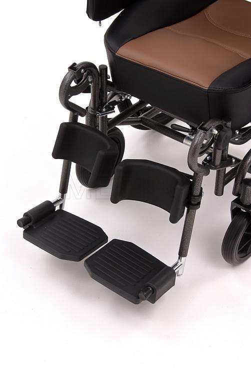 FS204 BJG NEW Кресло-коляска  с сиденьем автомобильного типа, шириной 46 см от производителя