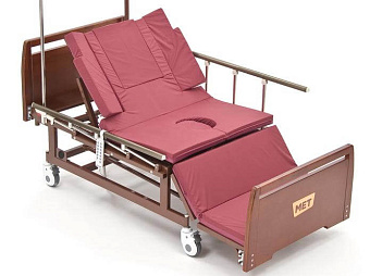 Медицинская кровать для лежачих больных с  USB, электрорегулировками, переворотом и туалетом