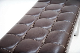 Банкетка 1000 мм (серебристый металлик / обивка серо-коричневая)