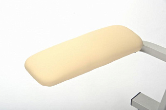 Массажный стол стационарный, сталь с бежевой обивкой