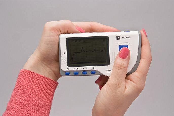  Электрокардиограф " АРМЕД "PC-80B