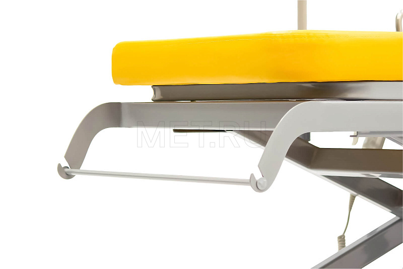 МЕТ KR 16 Гинекологическое кресло-кровать с электроприводом и со стулом для врача в комплекте