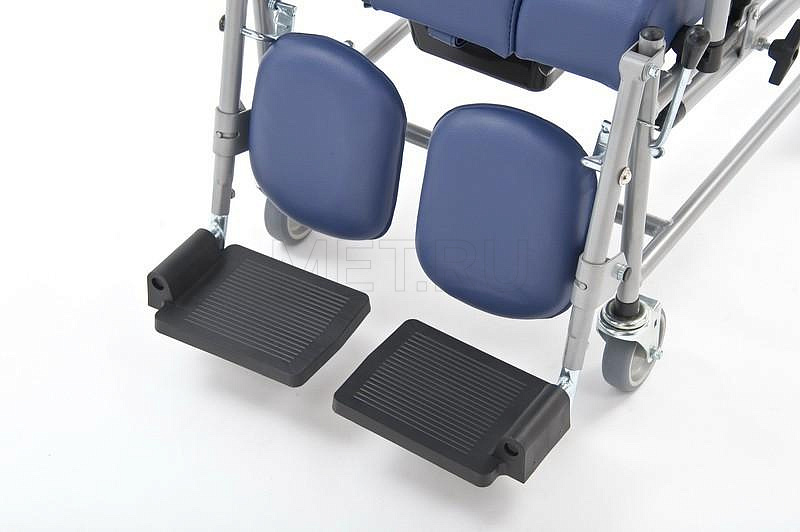 Vermeiren 9303 (Бельгия) Кресло-каталка с сан.оснащением и возможностью наезда на унитаз, 46 см МЕТ