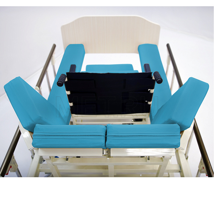 MET INTEGRA Механическая функциональная кровать с  интегрированным креслом-каталкой