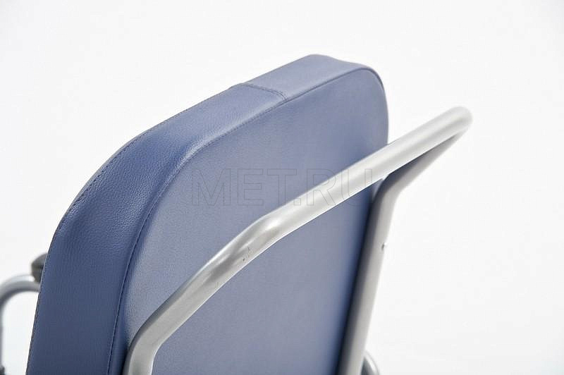 Vermeiren 9300 (Бельгия) Кресло-коляска с санитарным оснащением ширина сиденья 46 см MET