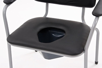 Широкое кресло-стул домашний с санитарным оснащением