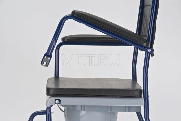 H032 Инвалидное кресло с туалетным устройством MET