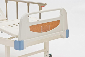 Четырехсекционная кровать для лежачих больных с электроприводом