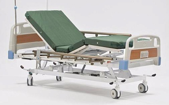 Функциональная четырёхсекционная кровать с электроприводными регулировками