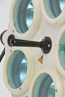 Светильник хирургический (5+12 ламп)