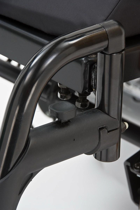 Invacare STREAM Коляска с электроприводом МЕТ