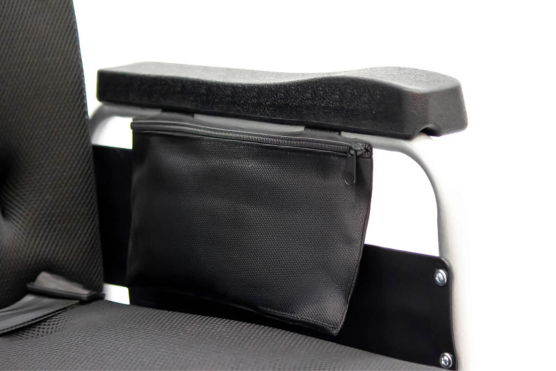 MET COMFORT AUTO Кресло-коляска с электроприводом MET