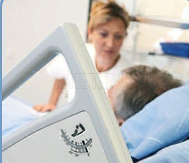 AvantGuard 1600 Функциональная кровать реанимационного класса с функцией Easy Chair MET