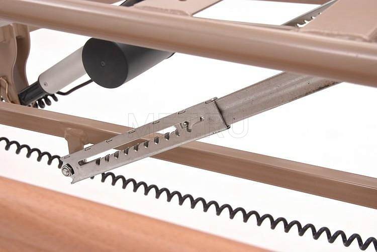 Vermeiren LUNA Basic. Цвет Орех Мокко Кровать функциональная 4-х секционная электрическая, в комплекте с матрасом от производителя