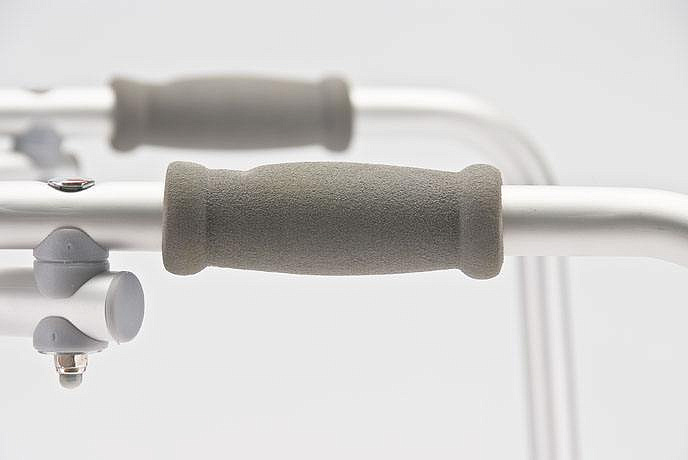 YU710 Ходунки c пошаговым механизмом МЕТ