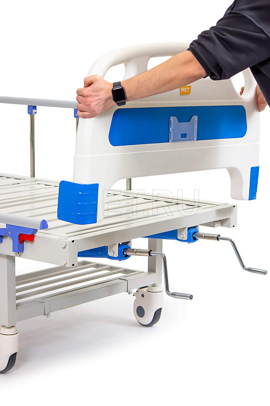 MET DM-370 Медицинская кровать механическая четырехсекционная с вставками из ABS-пластика от производителя