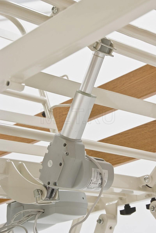 FS3232WМ Низкая функциональная кровать с быстрыми электроприводами